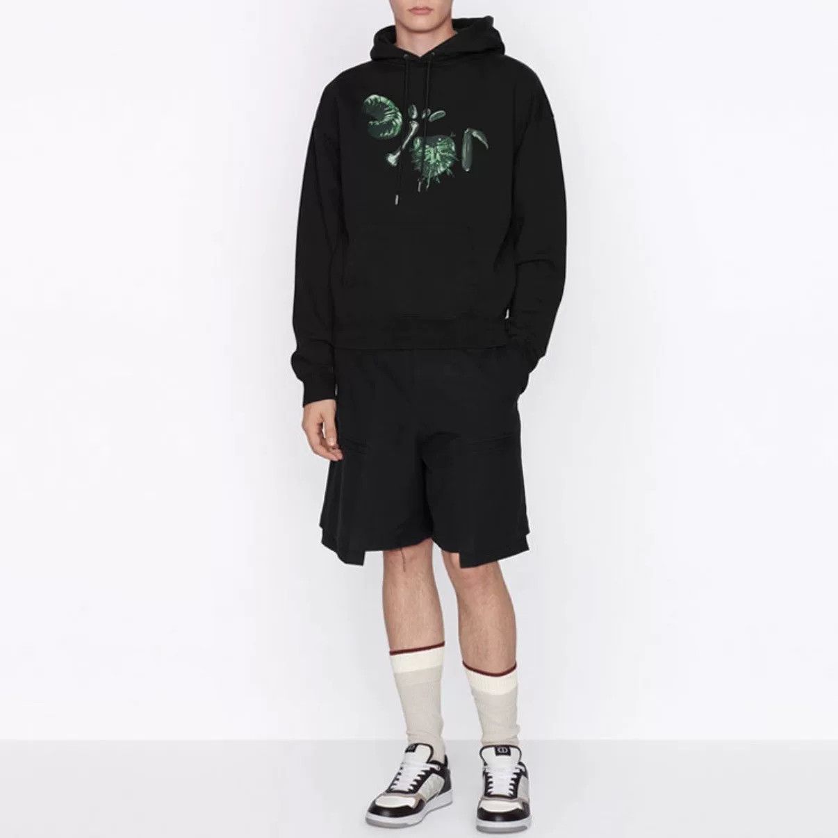 Dior dior black hoodie with travis scott collaboration Size US S / EU 44-46 / 1 - 6 Thumbnail