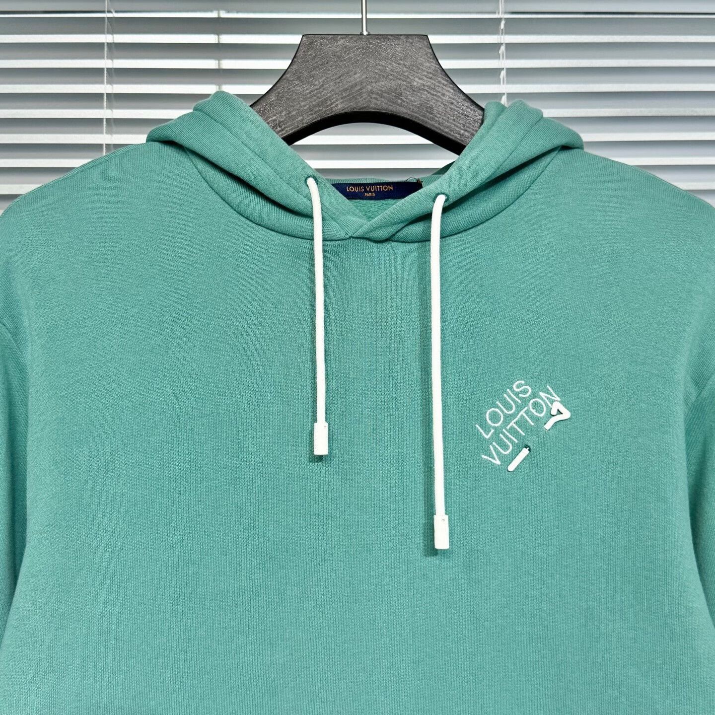 Louis Vuitton lv embroidered hoodie in lake green Size US M / EU 48-50 / 2 - 3 Thumbnail