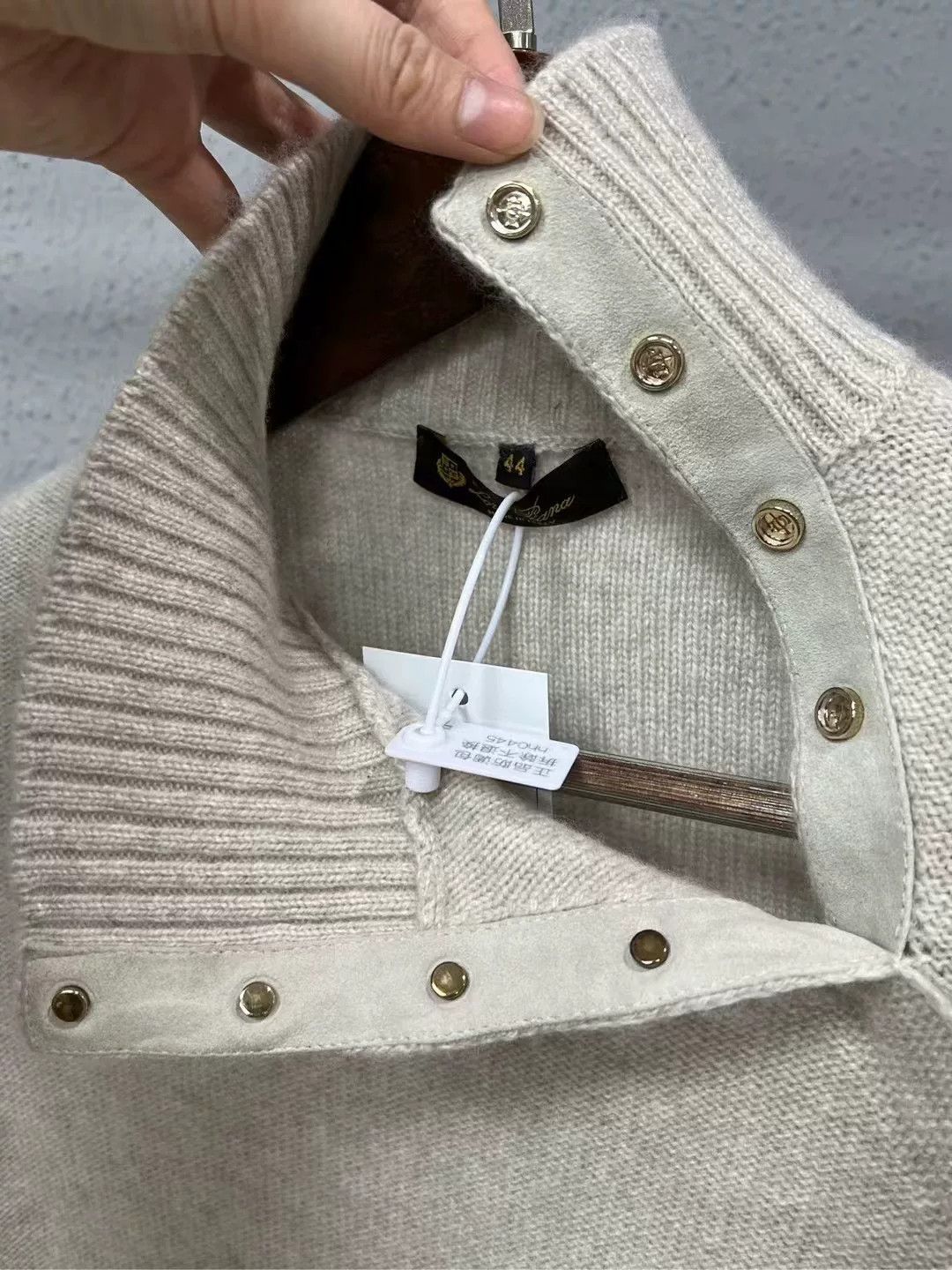 Loro Piana Loro Piana High-Neck Sweater in New Condition Size US L / EU 52-54 / 3 - 3 Thumbnail