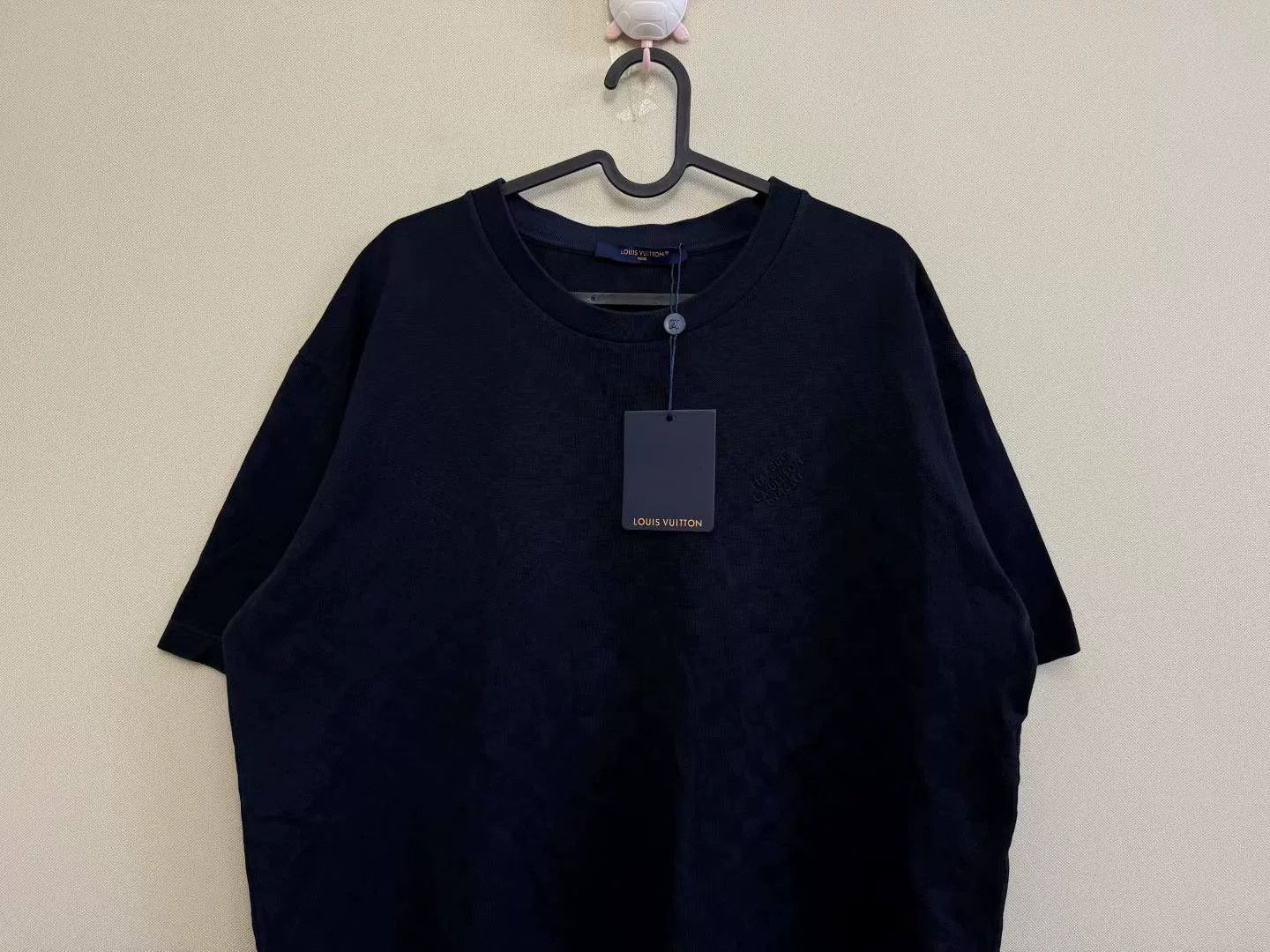 Louis Vuitton louis vuitton embroidered short sleeve t-shirt Size US XXL / EU 58 / 5 - 2 Thumbnail