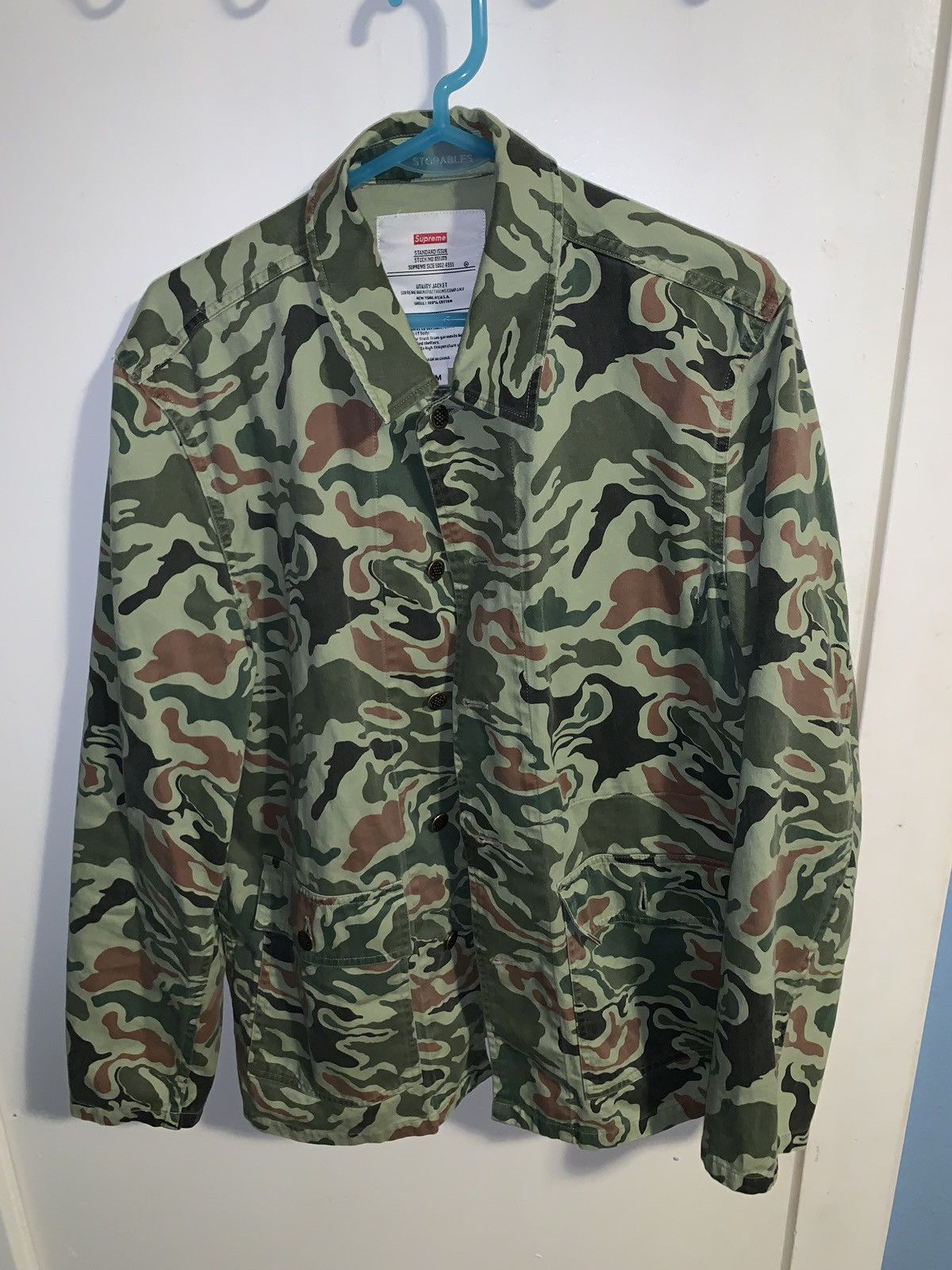 Supreme camo cargo jacket popular