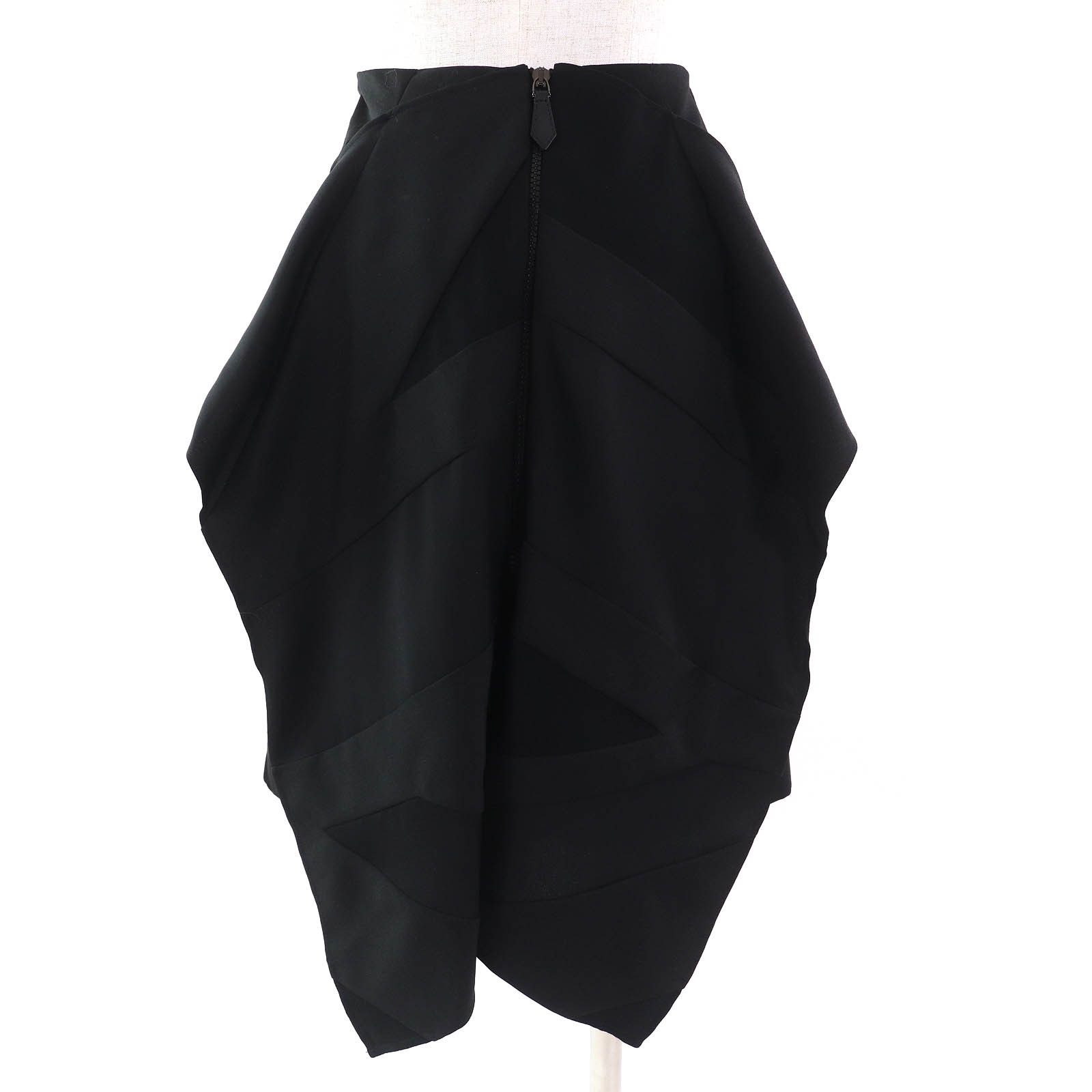 Burberry Burberry Burberry Union Jack Asymmetrical Polyester Skirt Plastic / Synthetic Skirts DUTY FREE for USA Size ONE SIZE - 3 Thumbnail