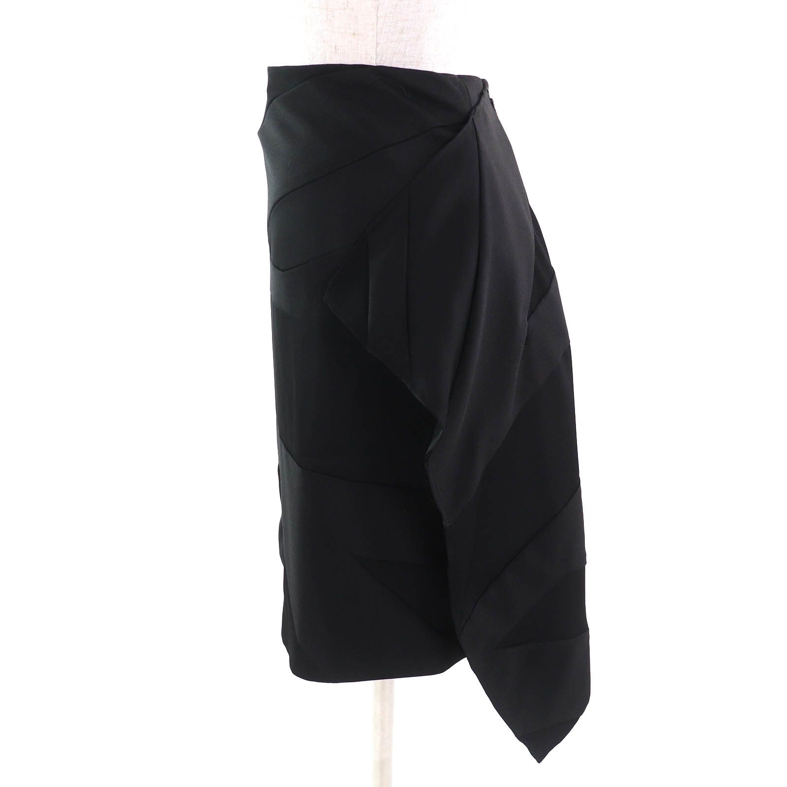 Burberry Burberry Burberry Union Jack Asymmetrical Polyester Skirt Plastic / Synthetic Skirts DUTY FREE for USA Size ONE SIZE - 2 Thumbnail