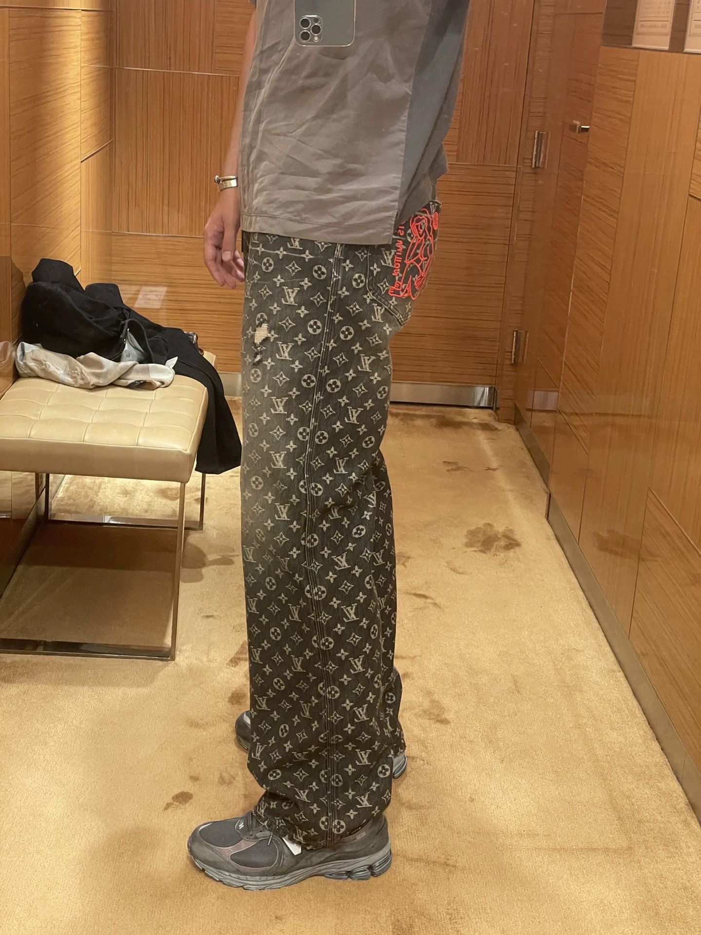 Louis Vuitton louis vuitton full print denim pants Size US 32 / EU 48 - 2 Thumbnail