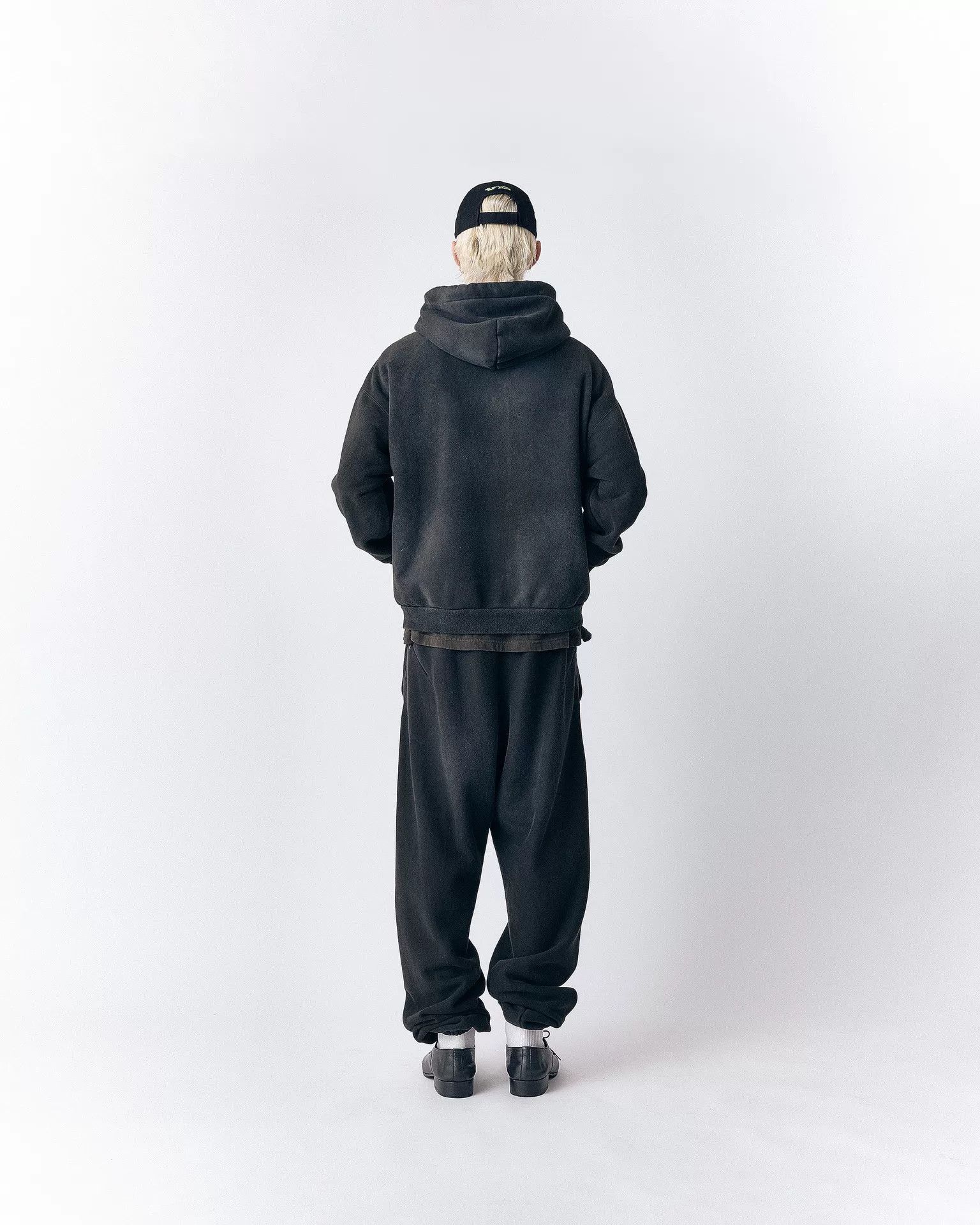 Vuja De black sunfaded chiral hoodie in supima cotton Size US S / EU 44-46 / 1 - 9 Thumbnail