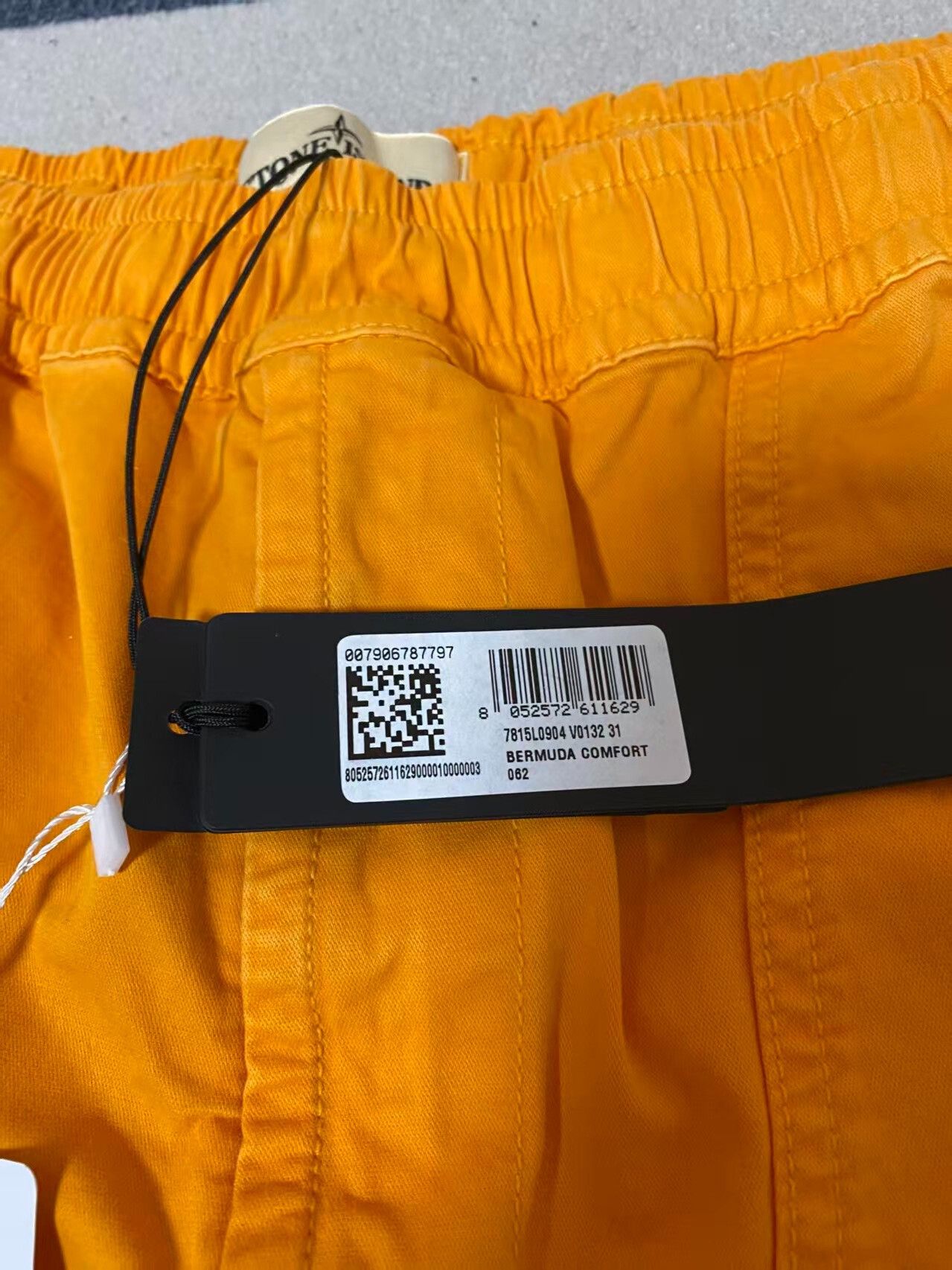Stone Island stone island casual shorts in vibrant orange Size US 31 - 5 Thumbnail