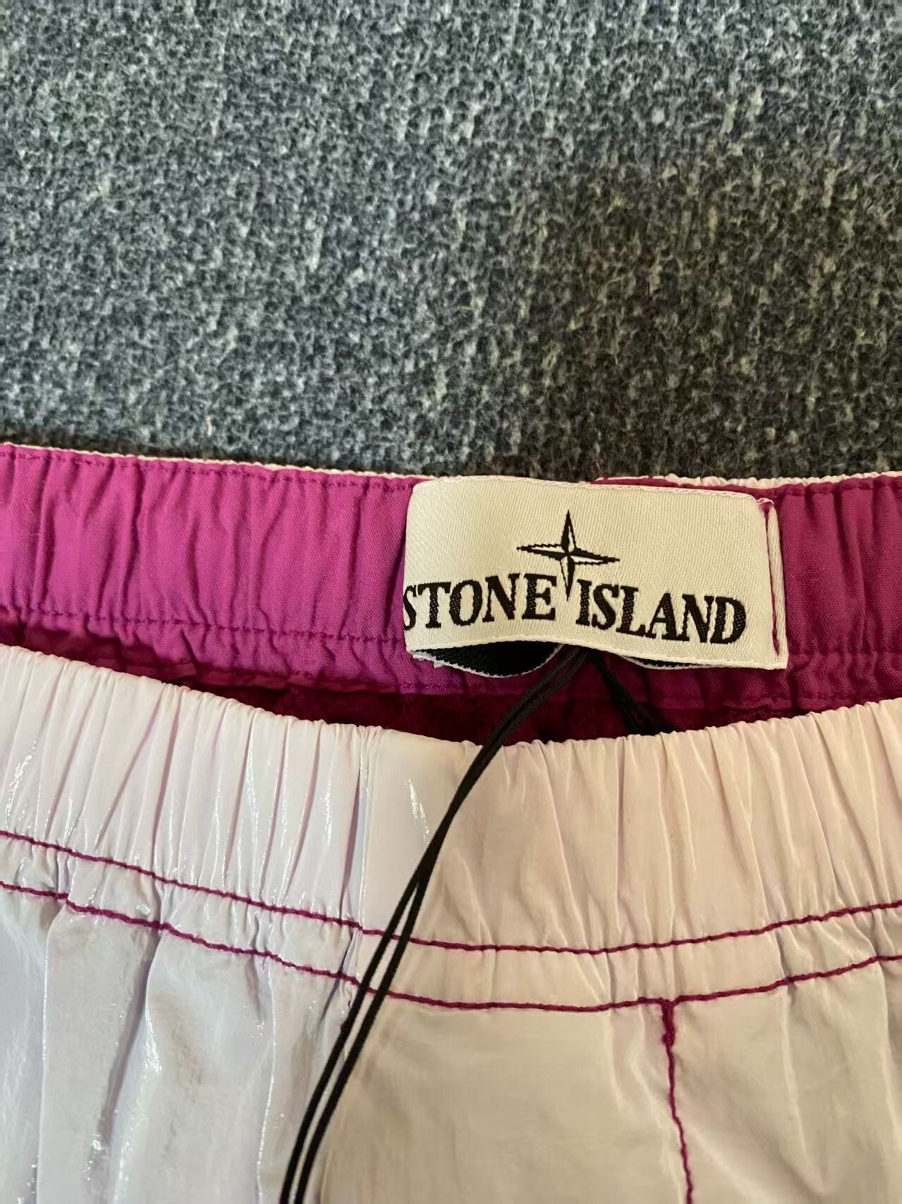Stone Island stone island marina reflective shorts size 31 Size US 31 - 4 Thumbnail