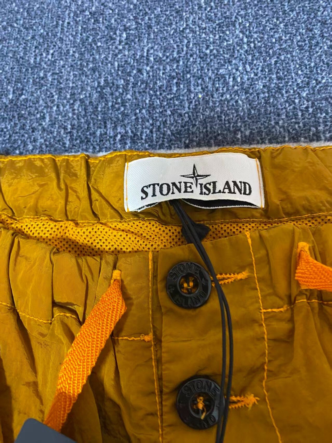 Stone Island stone island metallic nylon shorts size M Size US 27 - 5 Thumbnail