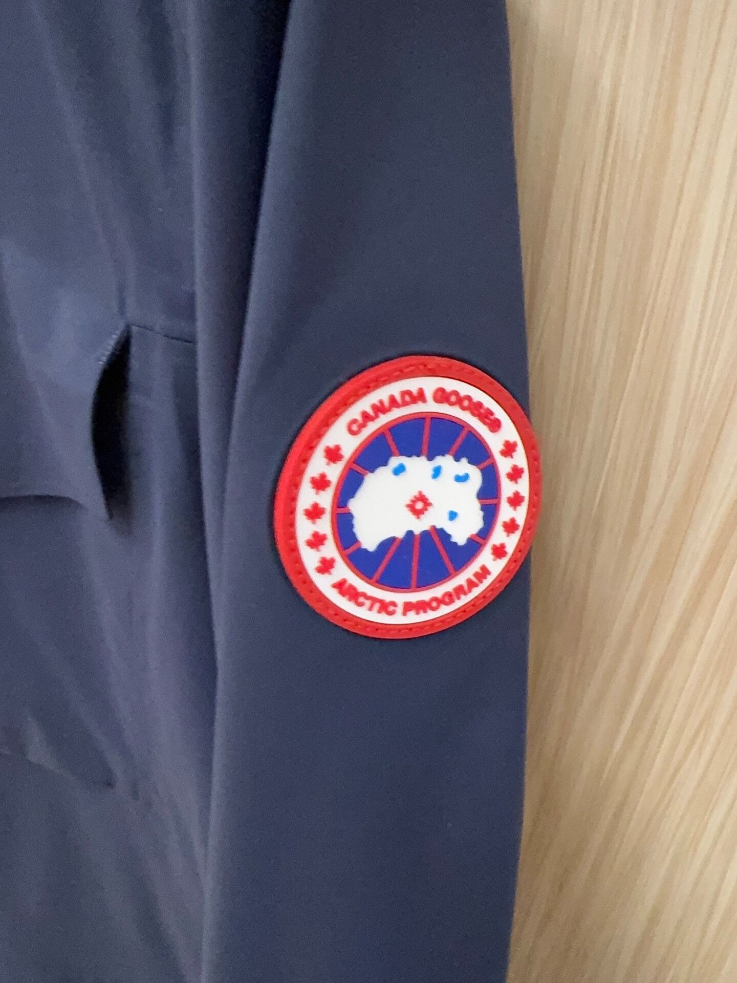 Canada Goose canada goose hooded jacket size m Size US M / EU 48-50 / 2 - 5 Thumbnail
