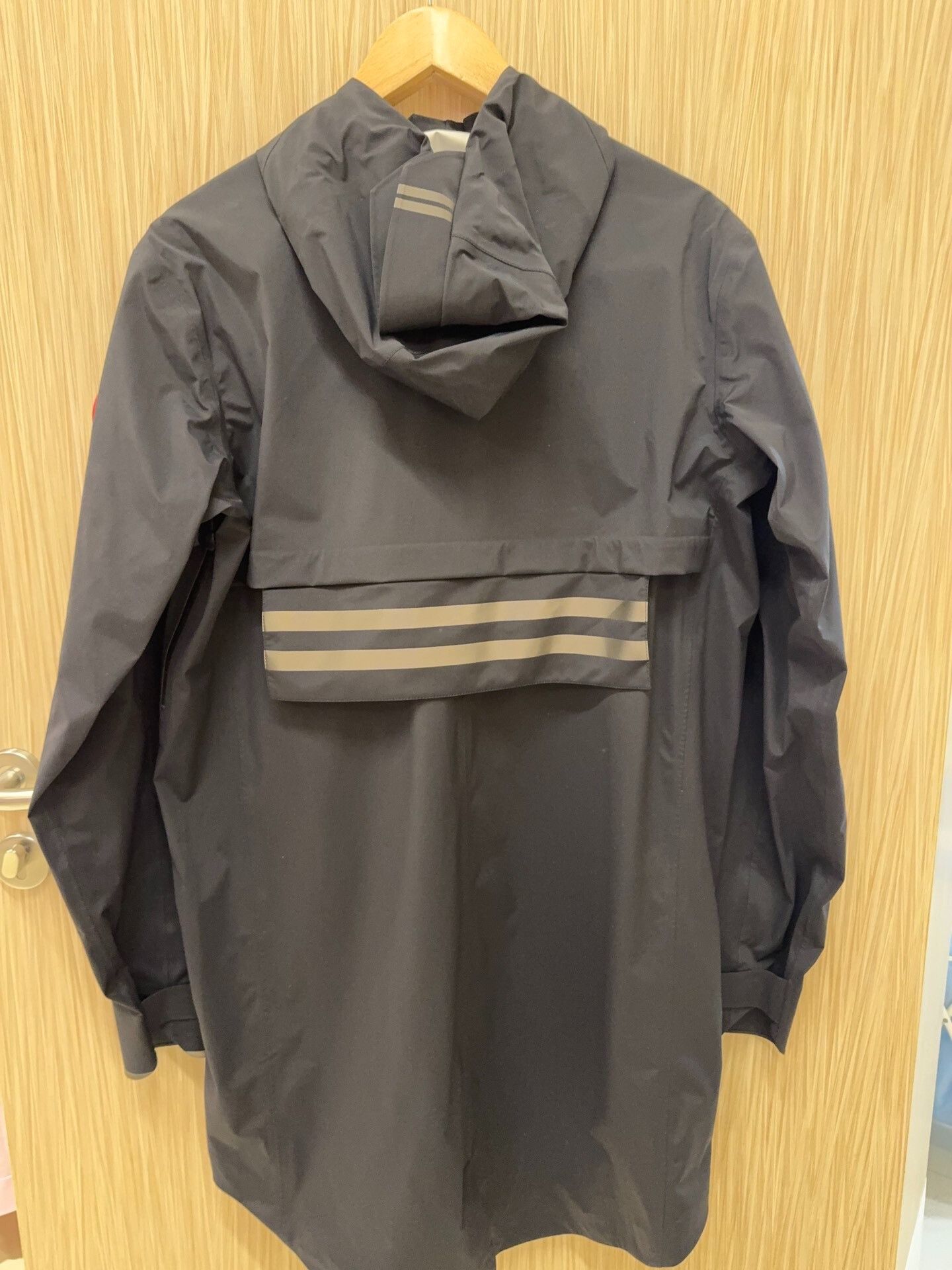 Canada Goose canada goose seawolf long hooded rain jacket Size US M / EU 48-50 / 2 - 2 Thumbnail