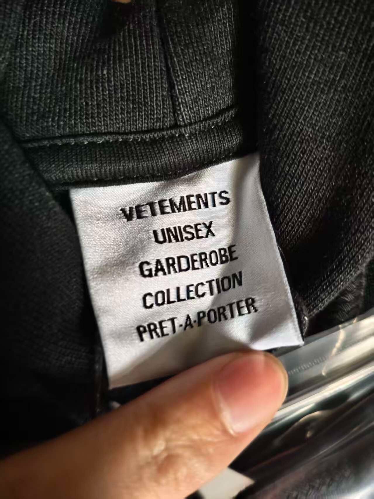 Vetements vetements logo print hooded sweatshirt size M Size US M / EU 48-50 / 2 - 5 Thumbnail