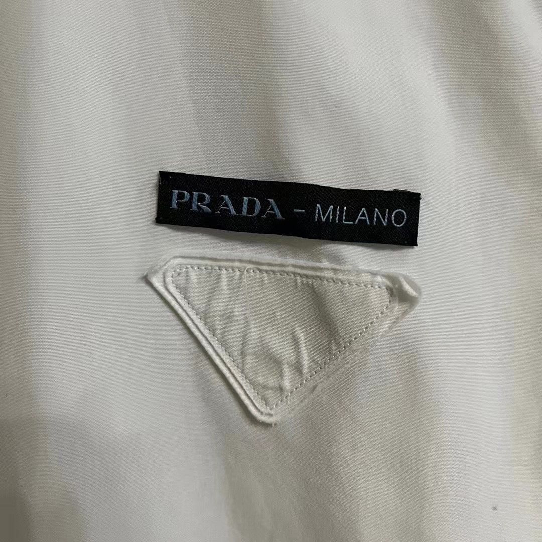 Prada prada triangle shirt in excellent condition Size US M / EU 48-50 / 2 - 2 Thumbnail