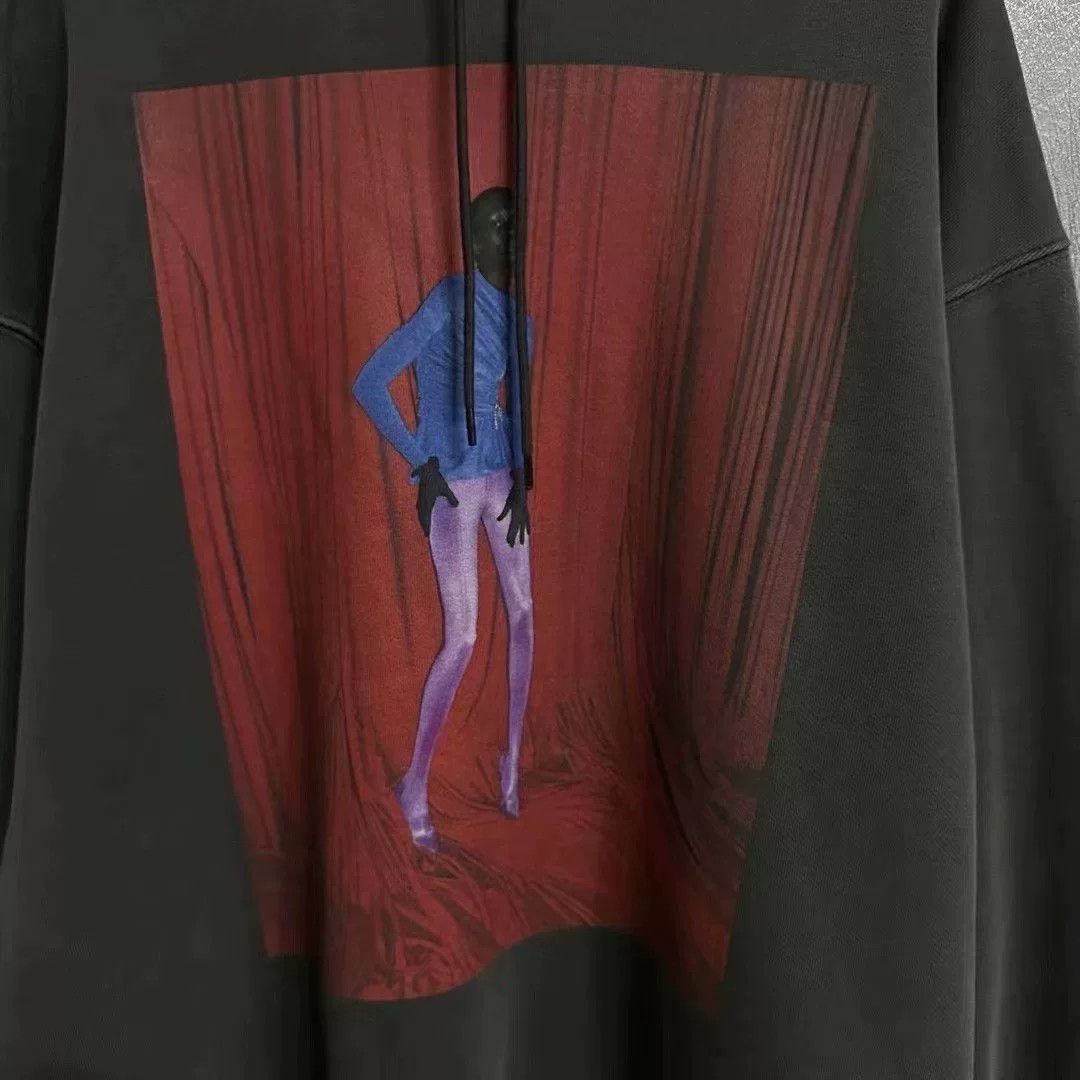 Balenciaga balenciaga graphic hoodie with unique design Size US XS / EU 42 / 0 - 2 Thumbnail