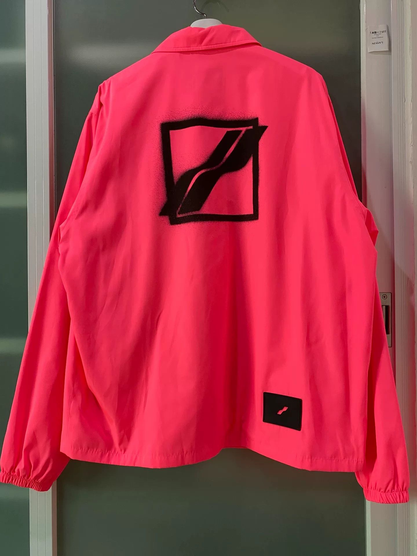 we11done logo jacket with tag in size M