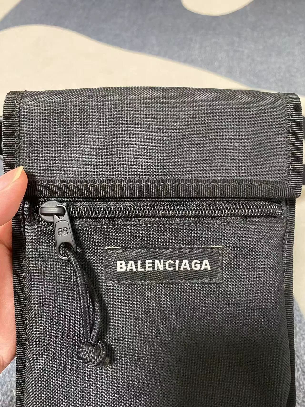 Balenciaga balenciaga adjustable shoulder crossbody bag Size ONE SIZE - 6 Thumbnail