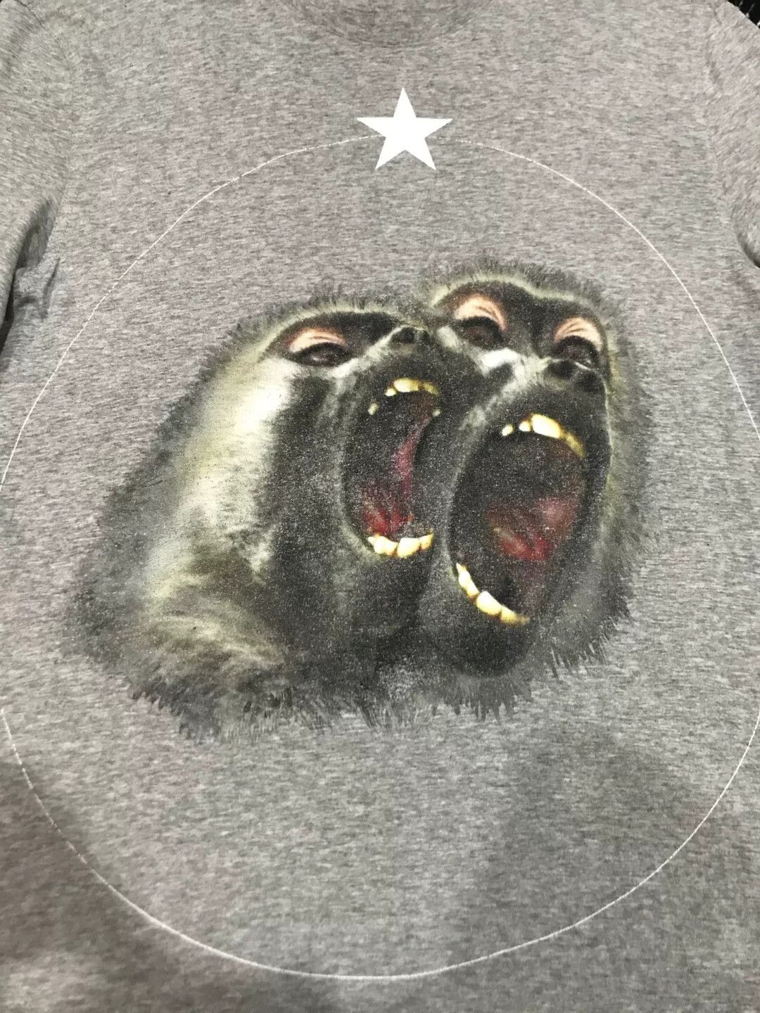 Givenchy givenchy gray short sleeve monkey t-shirt Size US M / EU 48-50 / 2 - 3 Thumbnail