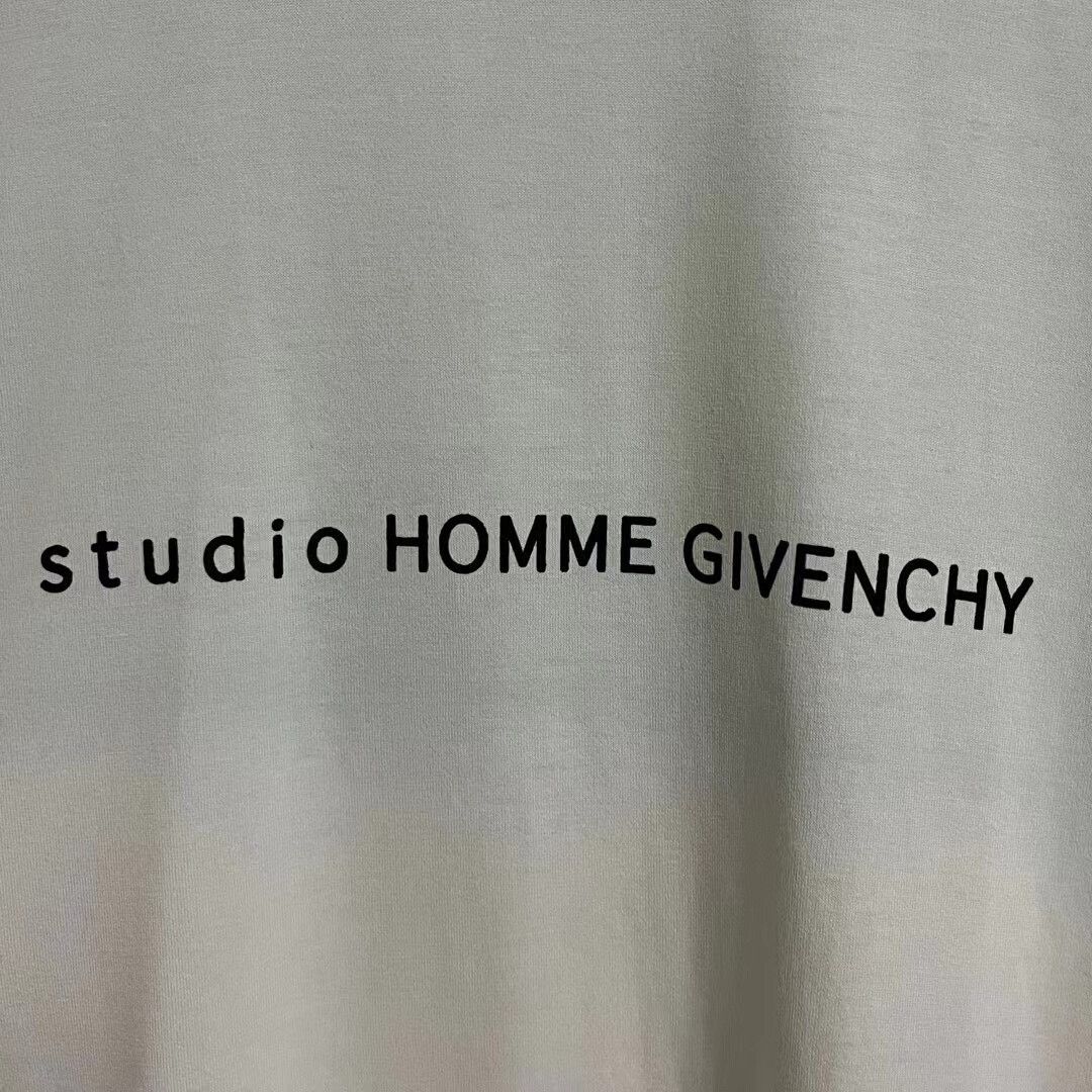 Givenchy givenchy studio logo short sleeve t-shirt Size US XL / EU 56 / 4 - 2 Thumbnail