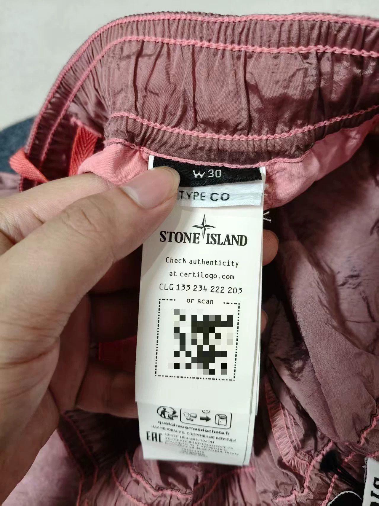 Stone Island stone island metallic nylon cargo shorts Size US 30 / EU 46 - 5 Thumbnail