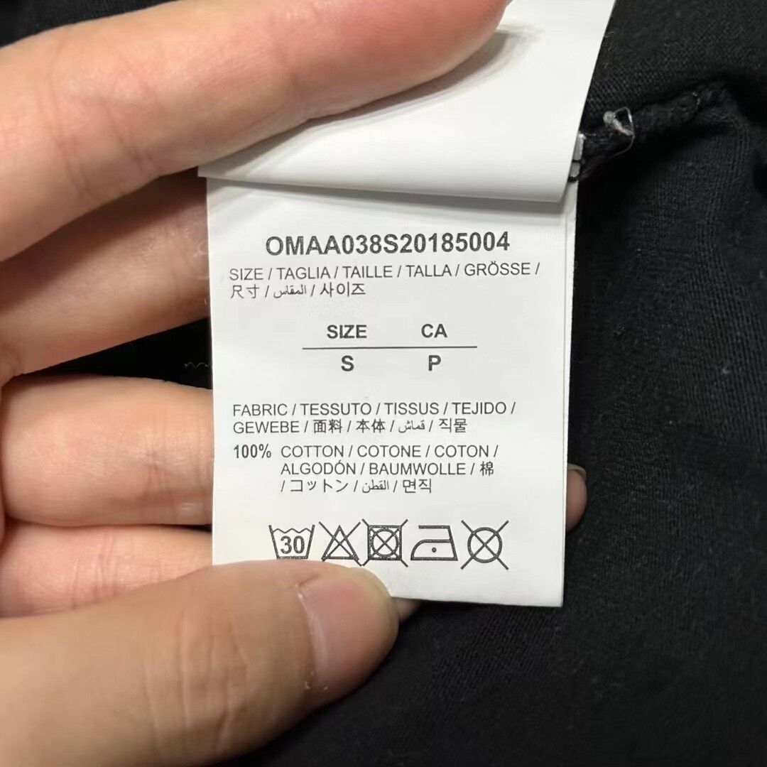 Off-White black oversized graphic t-shirt with artwork Size US S / EU 44-46 / 1 - 3 Thumbnail