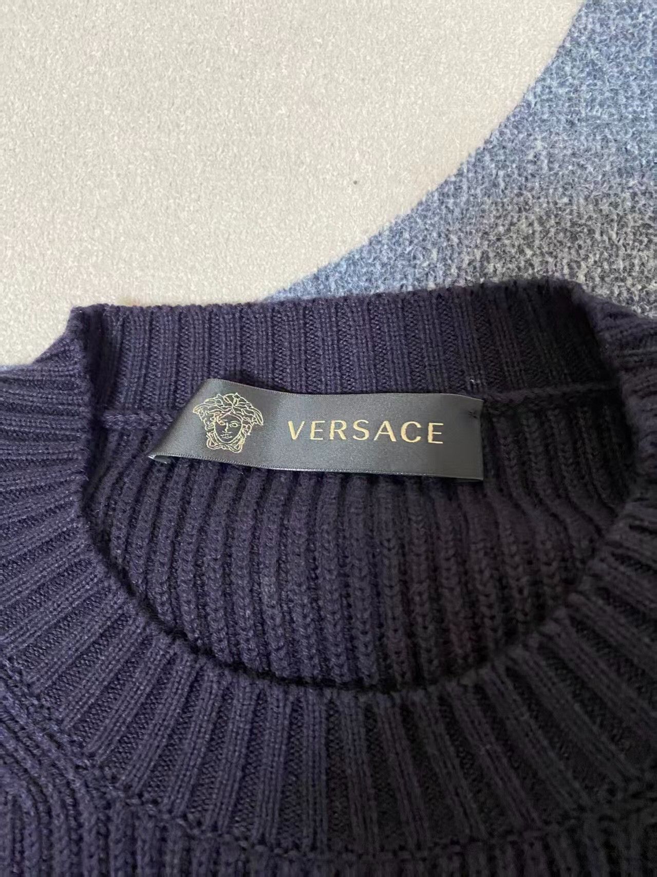 Versace versace knitted sweater in navy and red Size US L / EU 52-54 / 3 - 3 Thumbnail