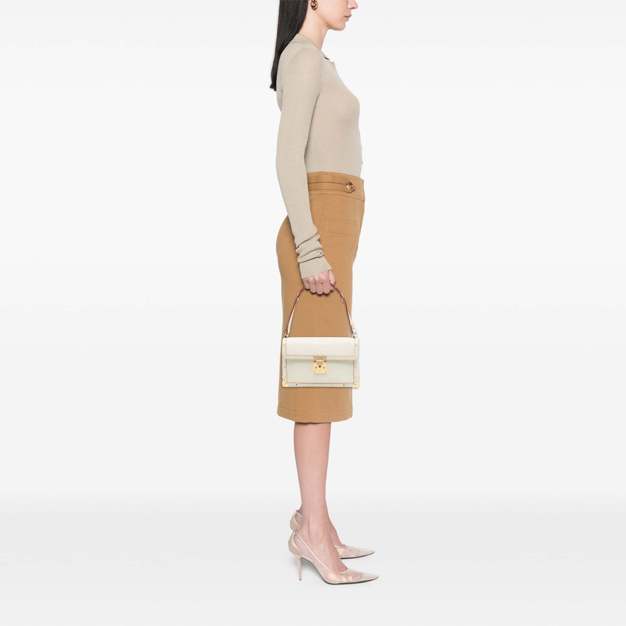 Louis Vuitton Louis Vuitton Suhali LAimable Size ONE SIZE - 7 Thumbnail