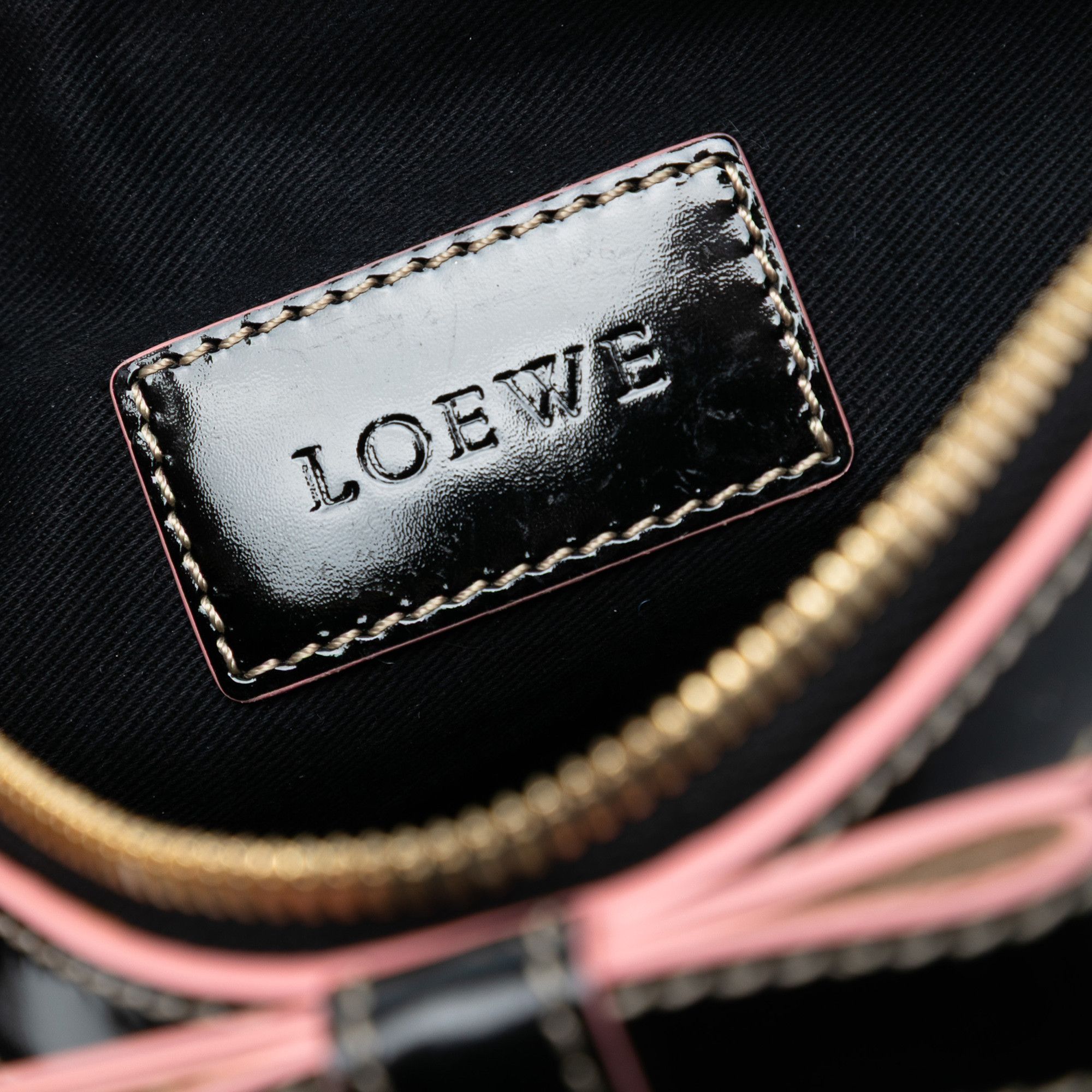 Loewe LOEWE Anagram PVC Coated Canvas Shoulder Bag Size ONE SIZE - 6 Thumbnail