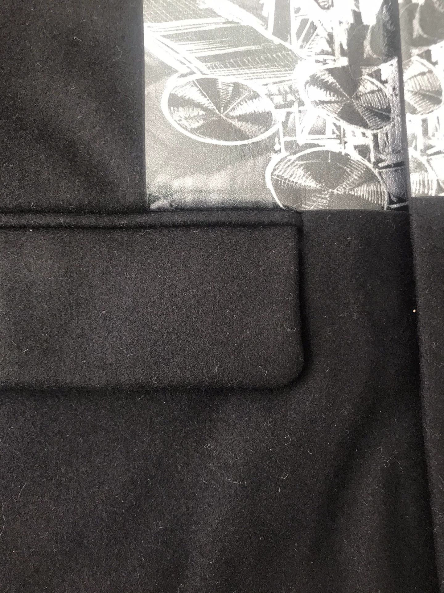 Valentino valentino black wool coat with astronaut print Size US L / EU 52-54 / 3 - 5 Thumbnail