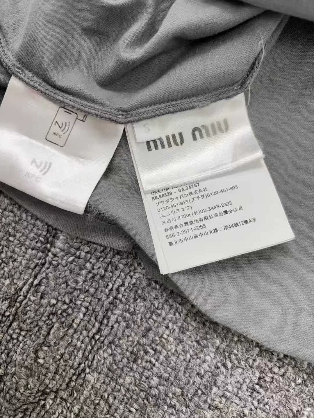 Miu Miu gray embroidered logo long sleeve top Size S / US 4 / IT 40 - 5 Thumbnail