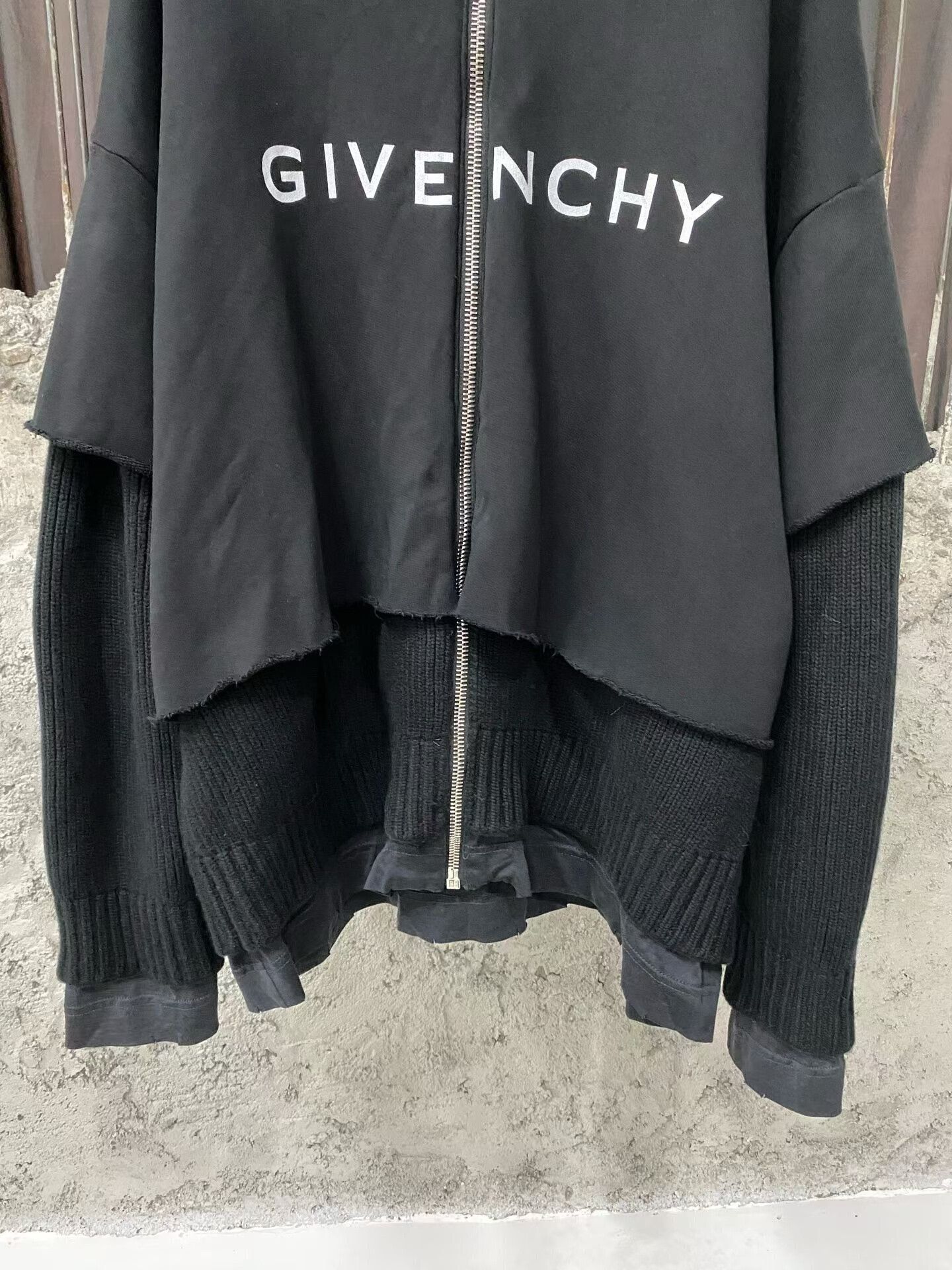 Givenchy givenchy black zip hoodie with layers Size US L / EU 52-54 / 3 - 4 Thumbnail