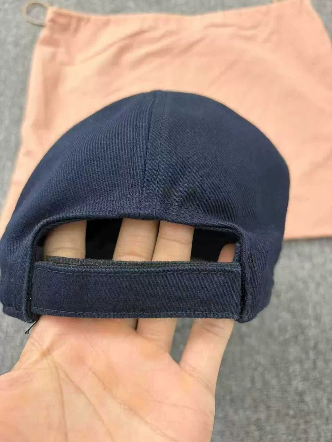 Miu Miu Miu Miu Embroidered Logo Navy Cap Size ONE SIZE - 4 Thumbnail