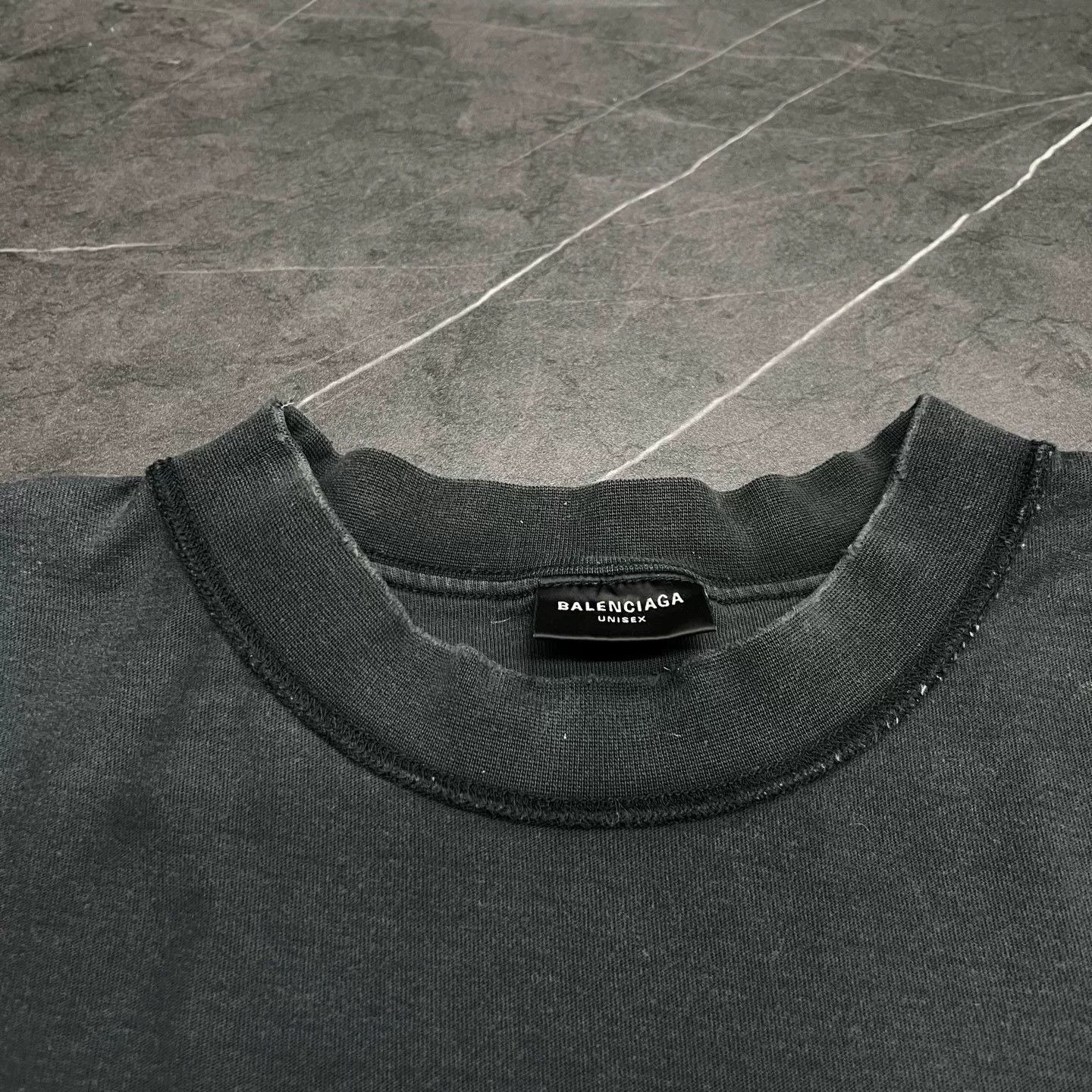 Balenciaga balenciaga distressed short sleeve t-shirt Size US M / EU 48-50 / 2 - 4 Thumbnail