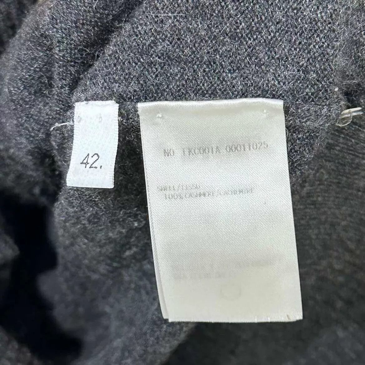 Thom Browne classic gray cashmere cardigan by Thom Browne Size US M / EU 48-50 / 2 - 5 Thumbnail