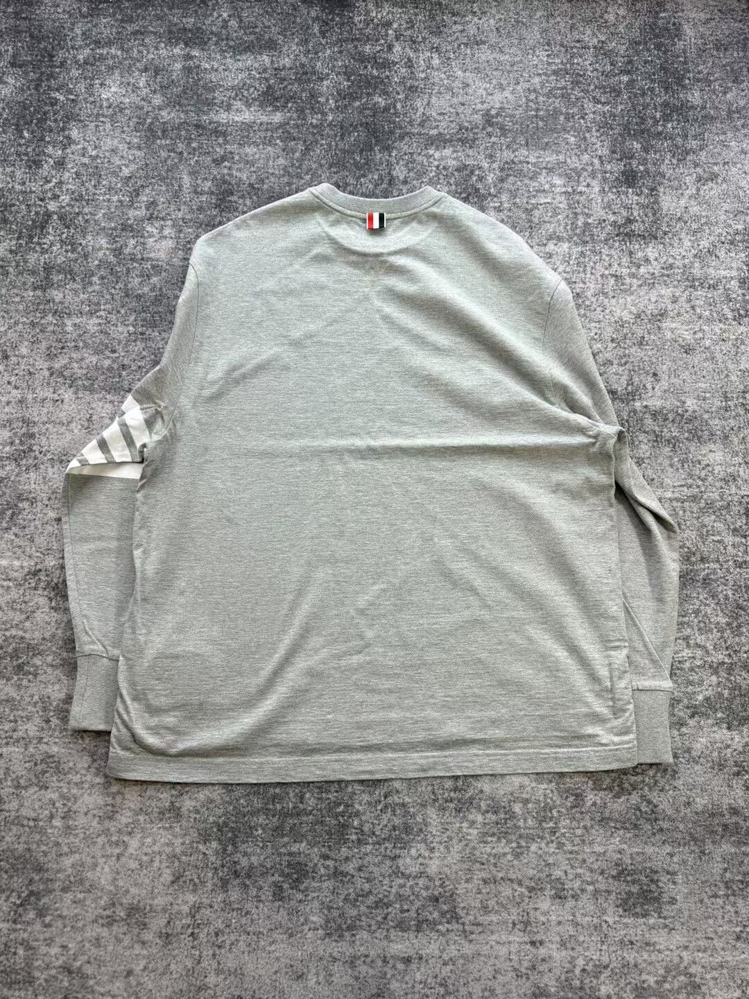 Thom Browne thom browne gray long sleeve sweatshirt Size US L / EU 52-54 / 3 - 2 Thumbnail