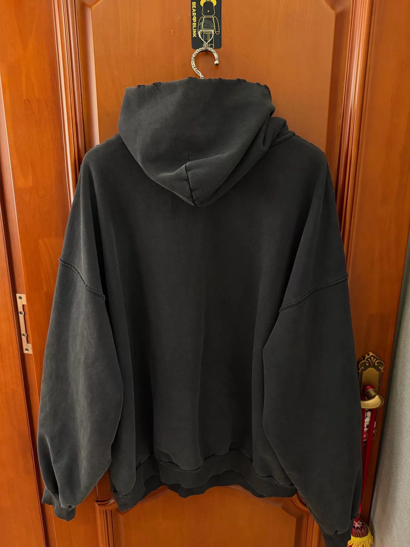 Balenciaga balenciaga black hoodie with graphic design Size US S / EU 44-46 / 1 - 2 Thumbnail