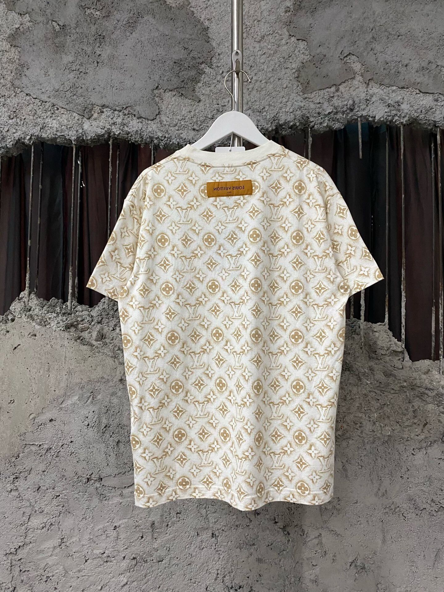 Louis Vuitton louis vuitton short sleeve top xs Size XS / US 0-2 / IT 36-38 - 2 Thumbnail