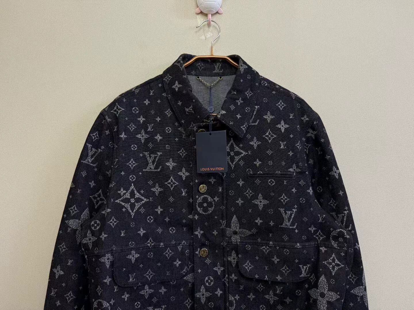 Louis Vuitton louis vuitton black denim logo jacket Size US L / EU 52-54 / 3 - 2 Thumbnail