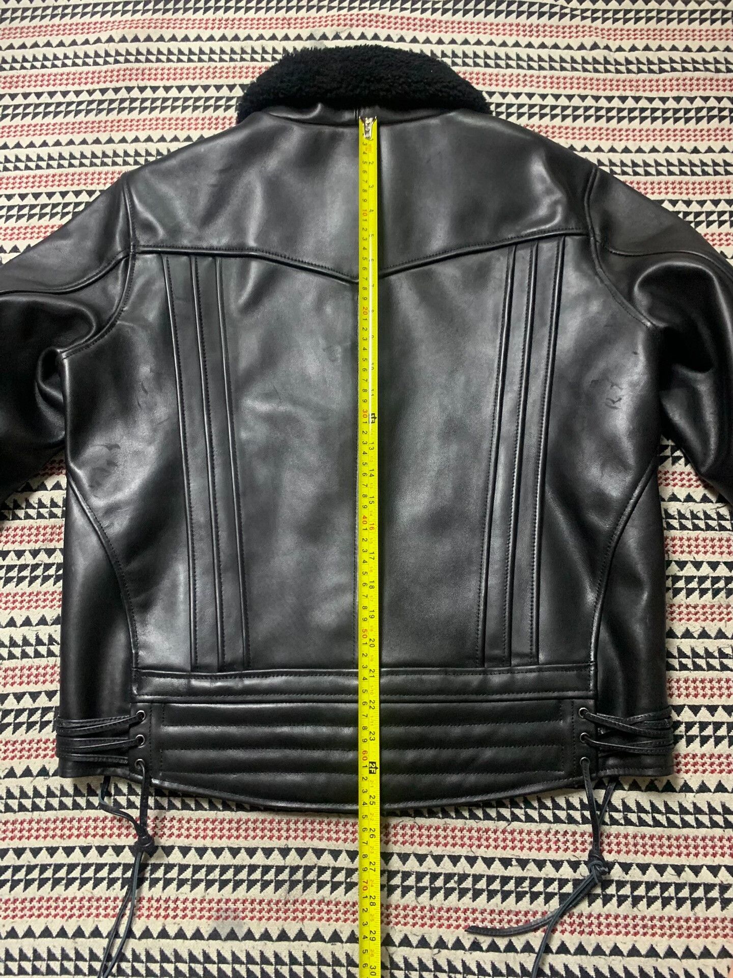 Schott black leather motorcycle jacket with fur collar Size US L / EU 52-54 / 3 - 9 Thumbnail