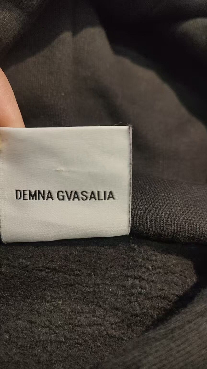 Vetements vetements Saturday hoodie in black Size US S / EU 44-46 / 1 - 8 Thumbnail