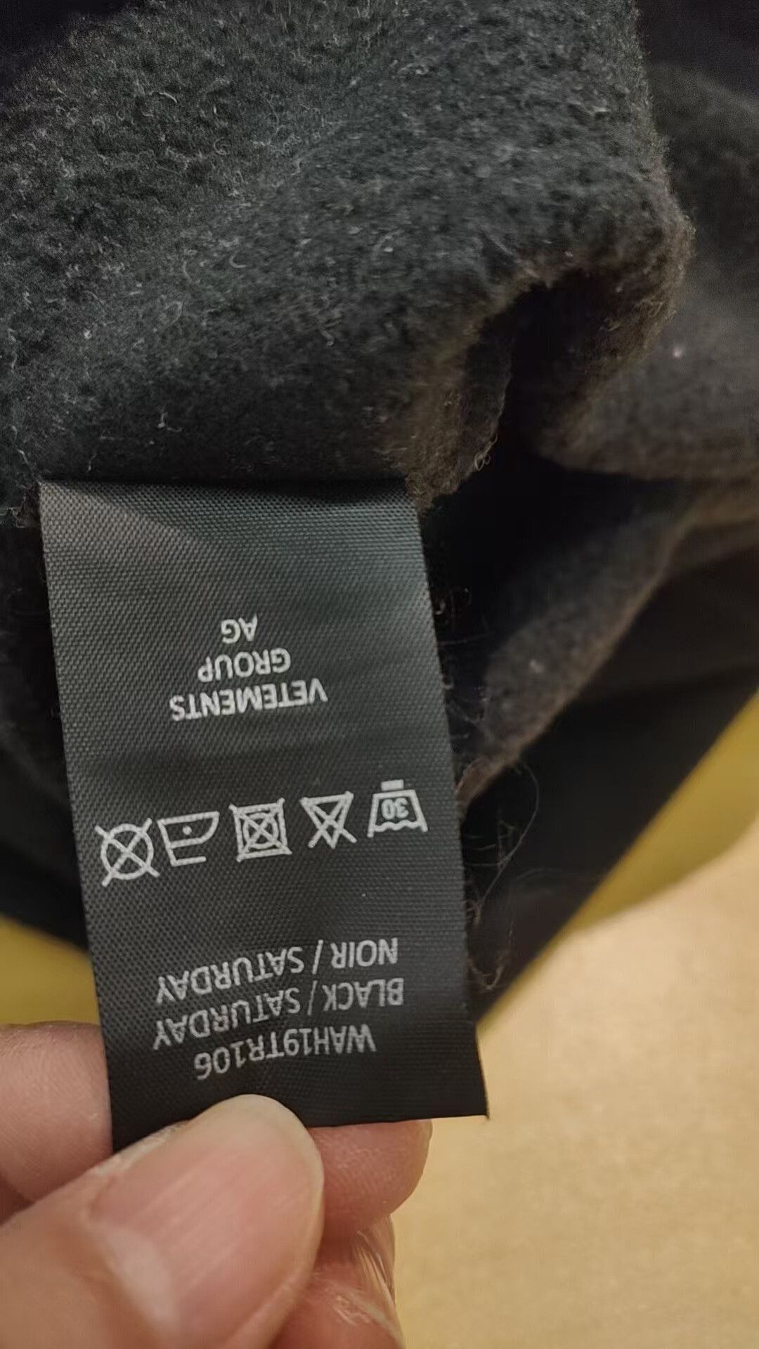 Vetements vetements Saturday hoodie in black Size US S / EU 44-46 / 1 - 5 Thumbnail