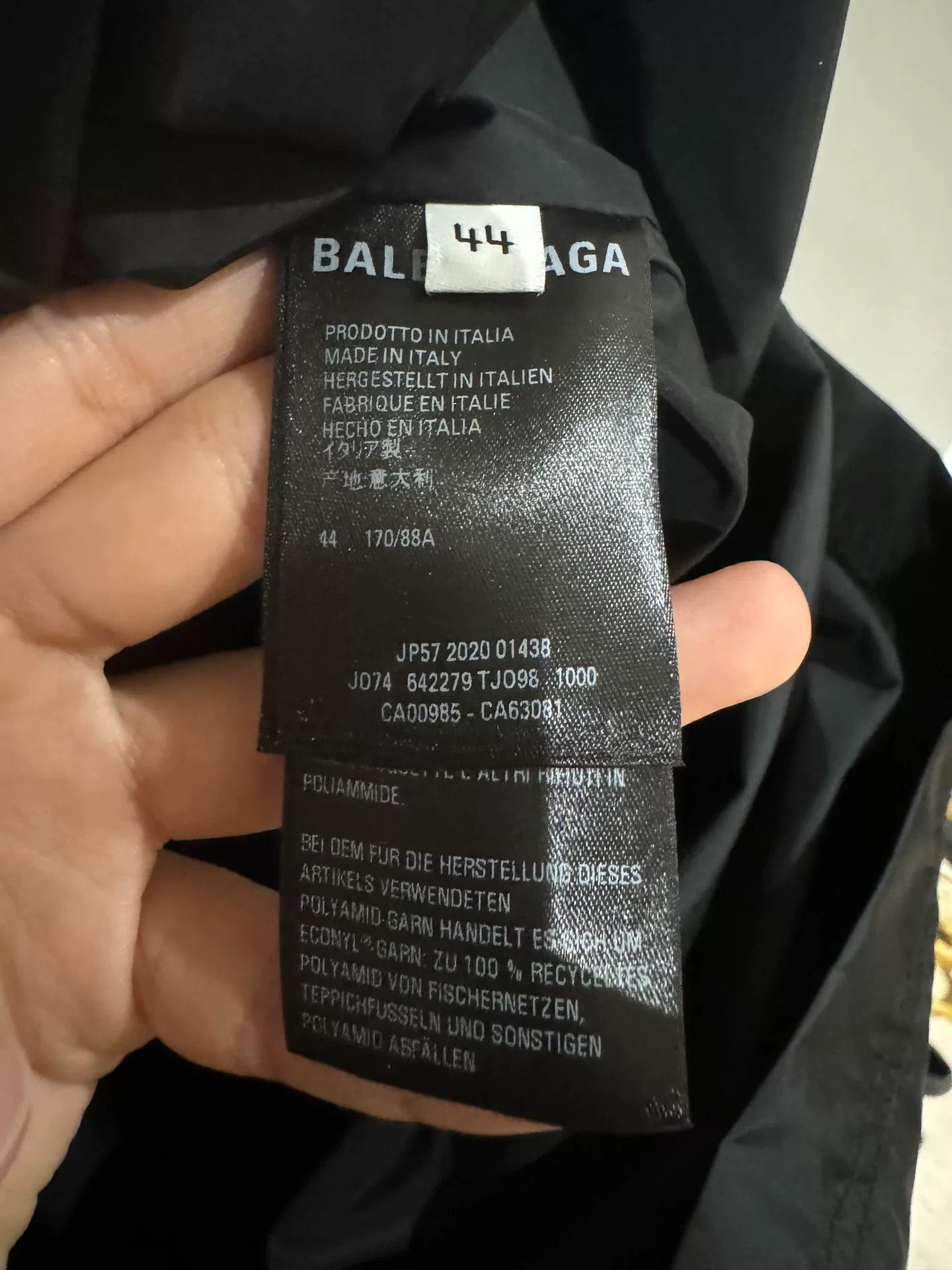 Balenciaga balenciaga black long raincoat with tags Size US L / EU 52-54 / 3 - 6 Thumbnail