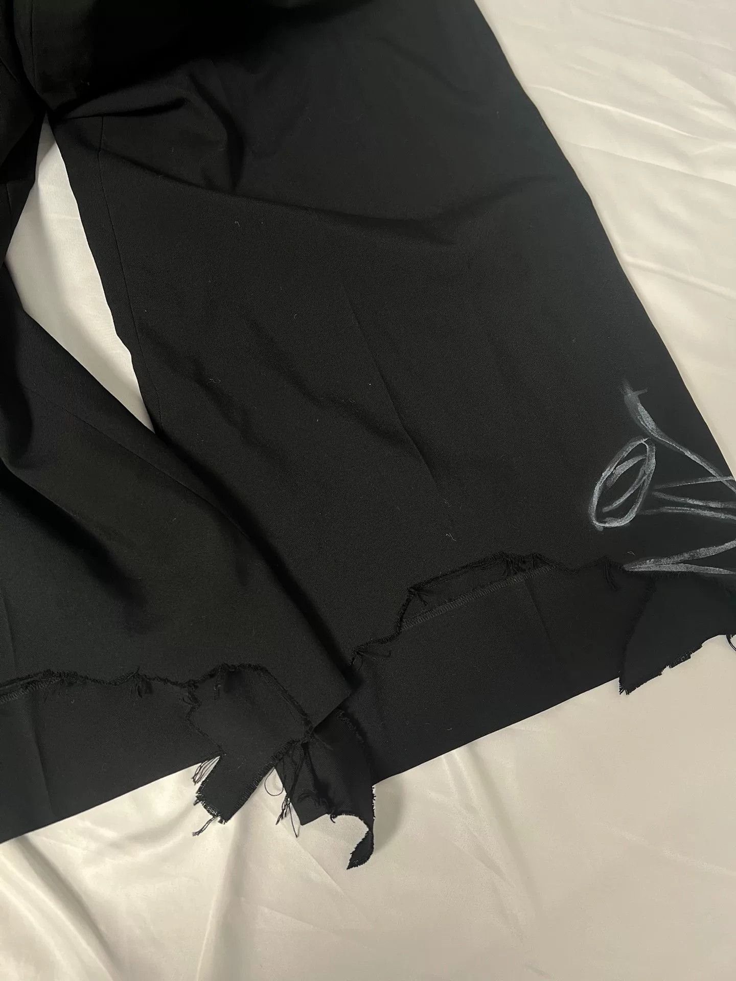 Balenciaga balenciaga black graffiti baggy trousers Size US 26 / EU 42 - 6 Thumbnail
