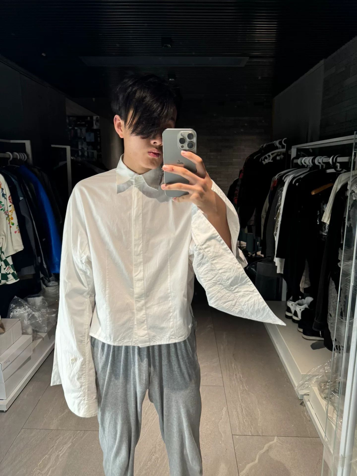 Celine celine white structured shirt with flared sleeves Size M / US 6-8 / IT 42-44 - 2 Thumbnail