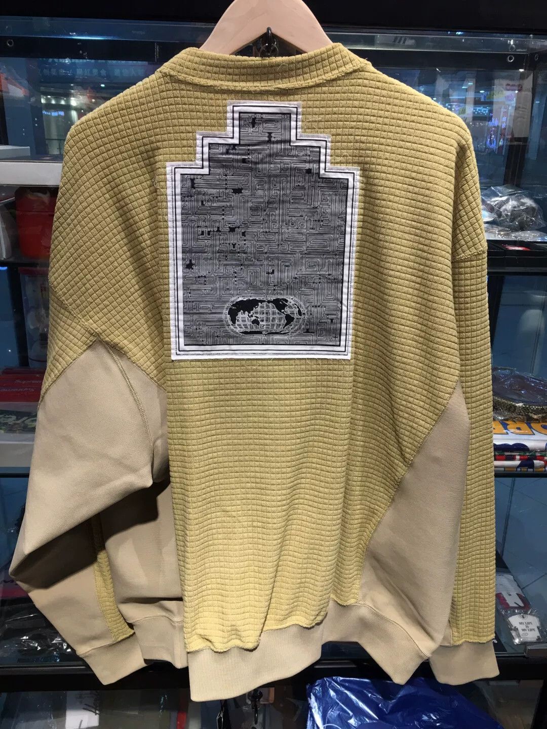 Cav Empt cavempt xl sweatshirt with graphic design Size US XL / EU 56 / 4 - 6 Thumbnail