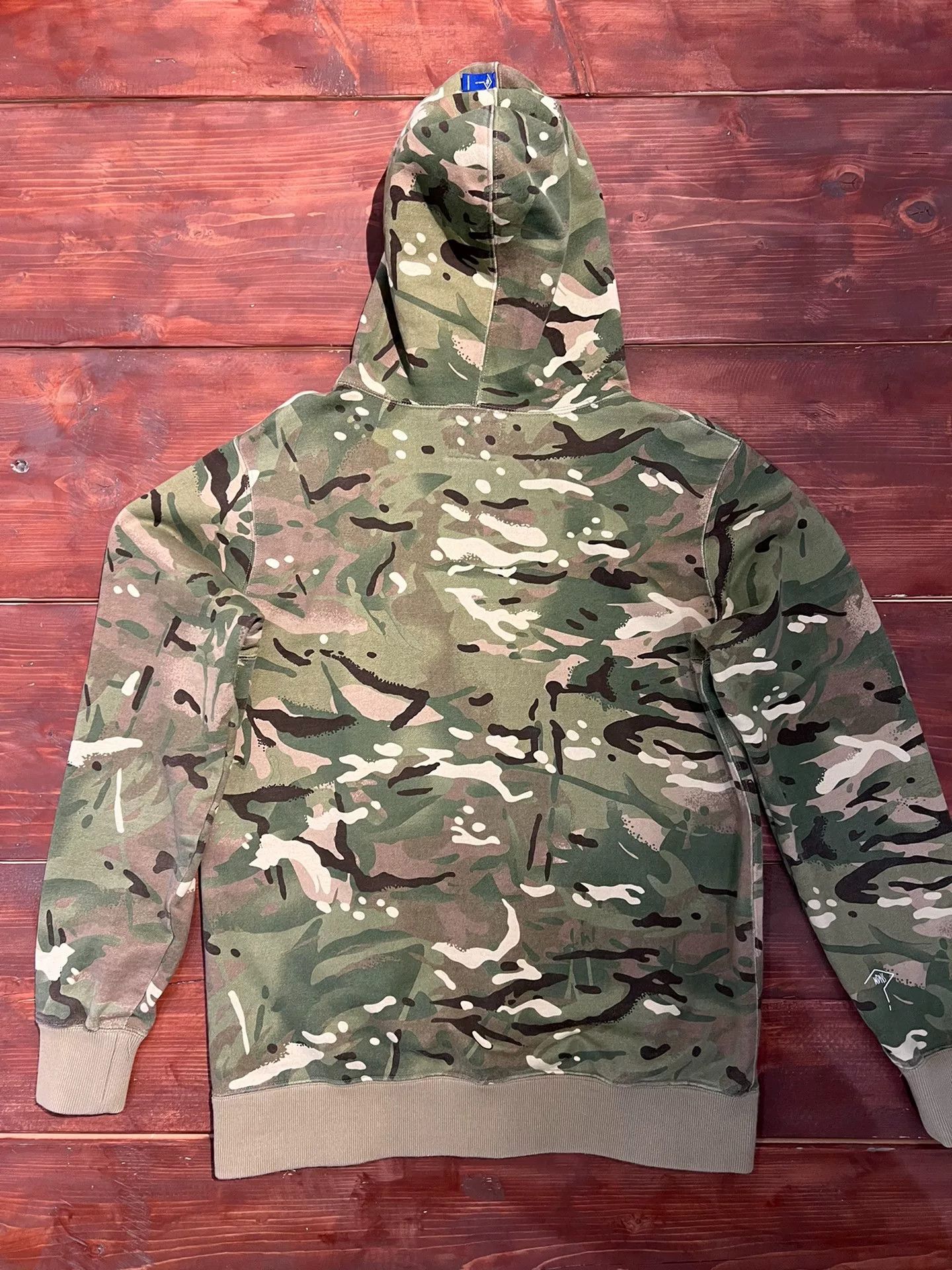 Madness camo hoodie from madness brand, size m Size US M / EU 48-50 / 2 - 4 Thumbnail
