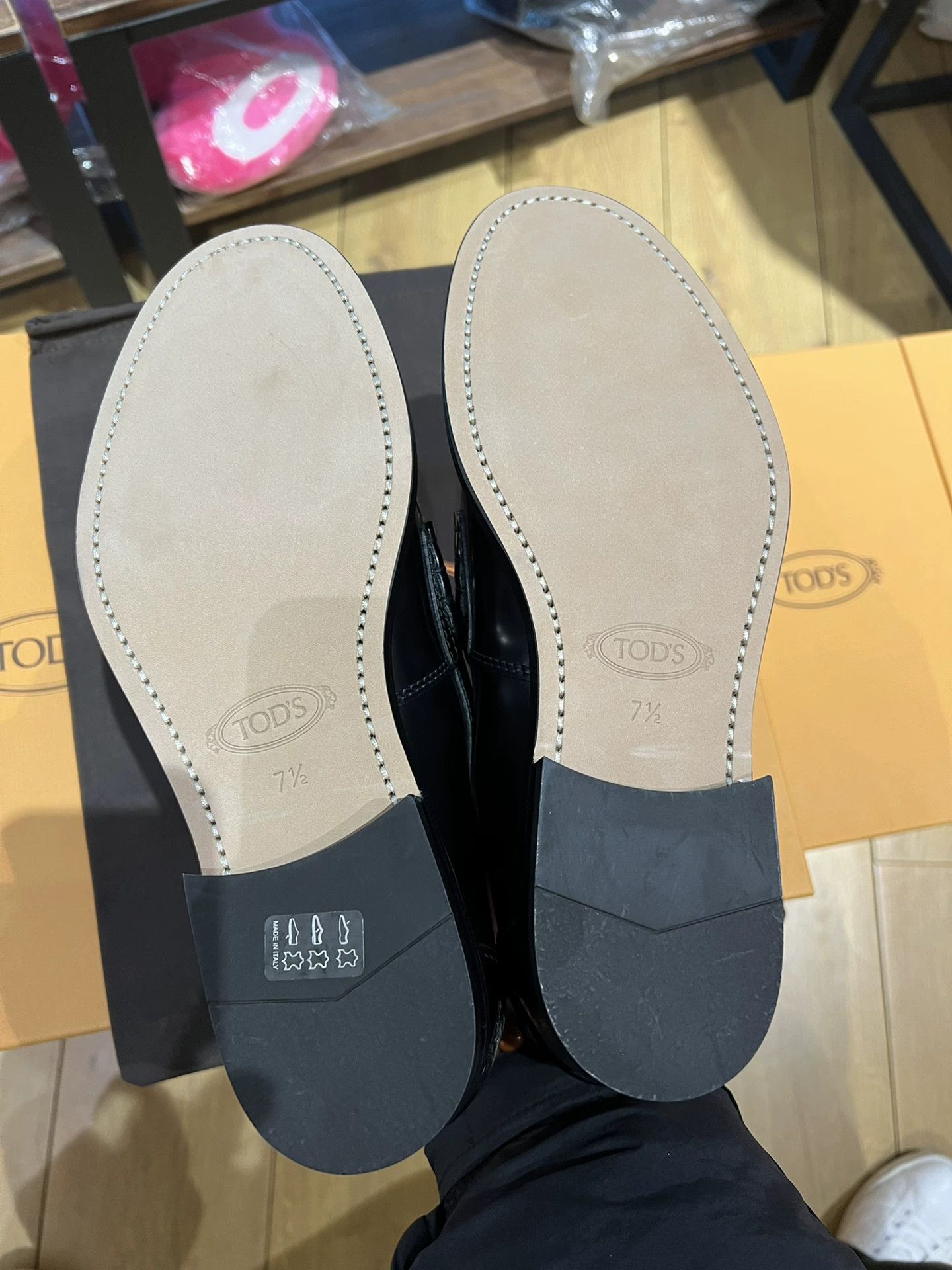 Tod's tod's leather loafers in black color Size US 7.5 / EU 40-41 - 2 Thumbnail