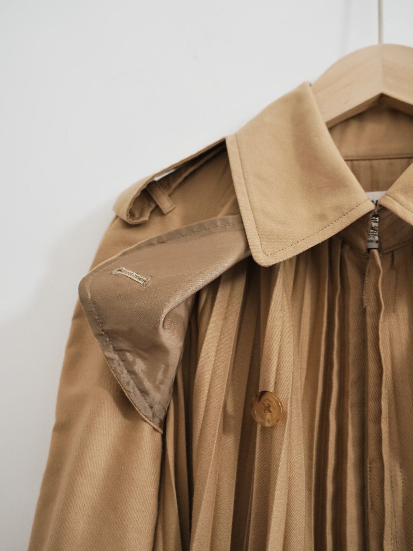 Junya Watanabe Junya Watanabe Pleated Trench Coat Size S / US 4 / IT 40 - 7 Thumbnail