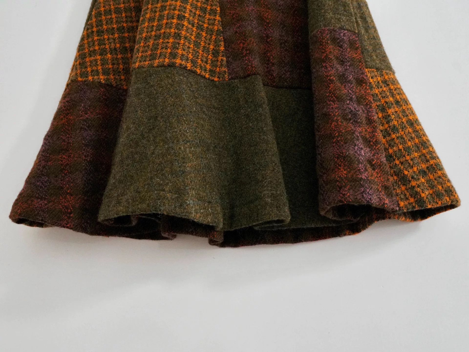 Comme des Garcons Comme des Garçons Wool Skirt Size 26" / US 2 / IT 38 - 2 Thumbnail