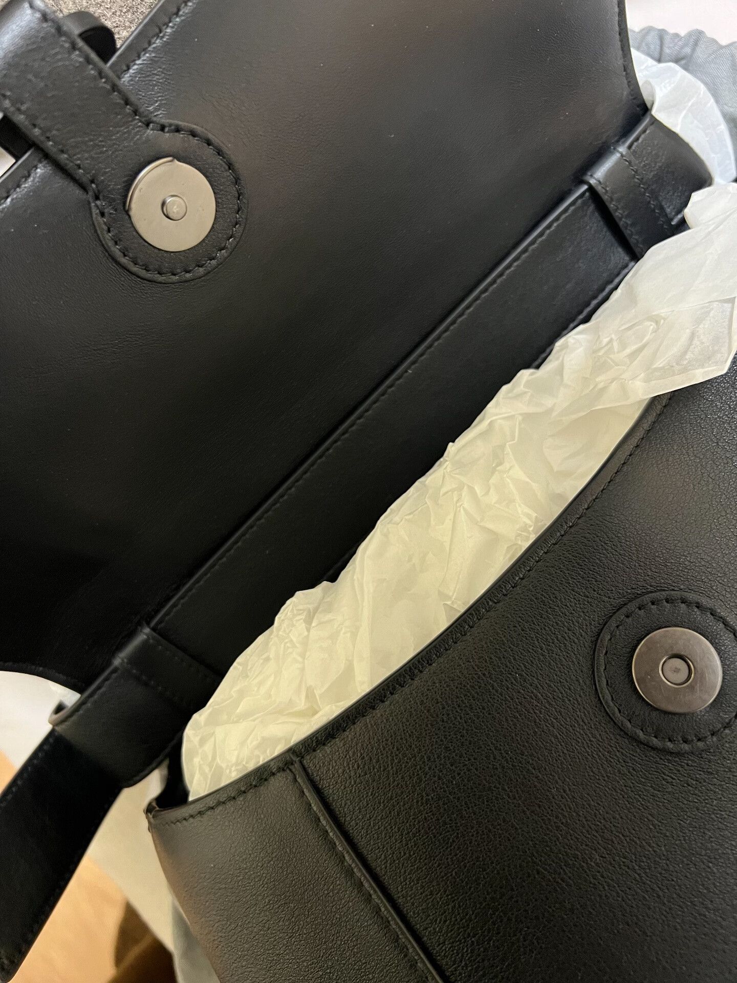 Balenciaga Balenciaga Downtown Medium Black Leather Bag Size ONE SIZE - 6 Thumbnail