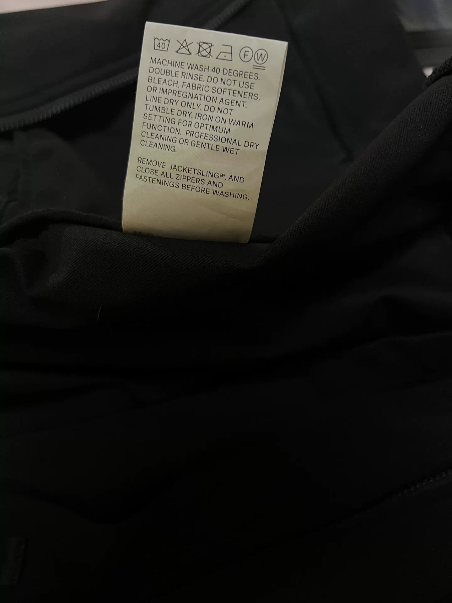Acronym Acronym j90-ds Jacket in Black Size US S / EU 44-46 / 1 - 7 Thumbnail