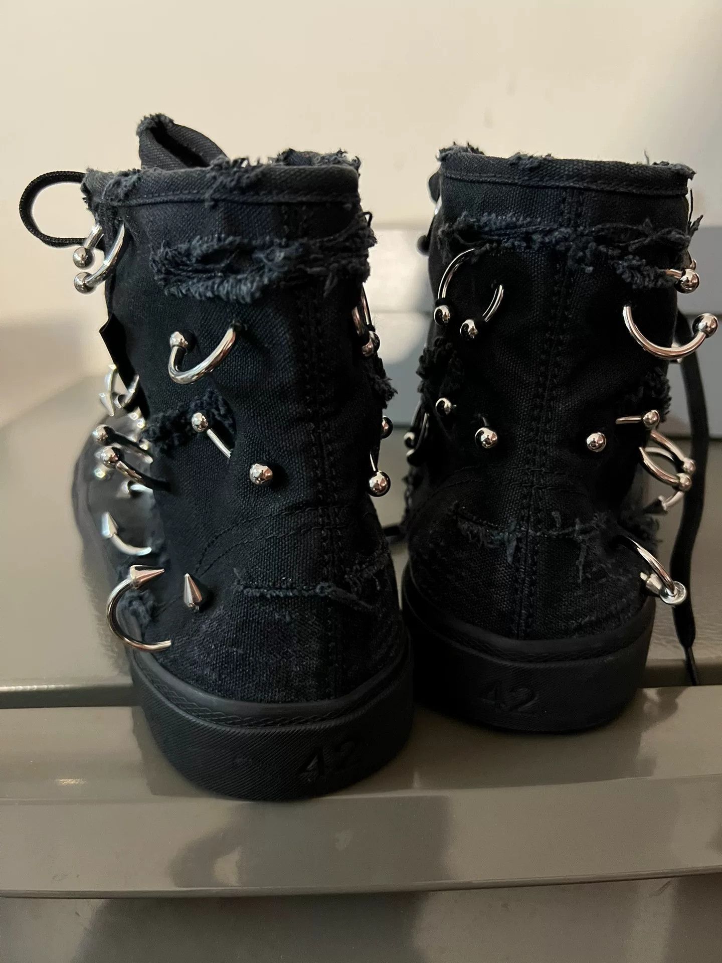 Balenciaga Balenciaga High-Top Canvas Sneakers Size US 9 / EU 42 - 3 Thumbnail